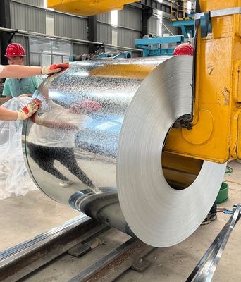 Z70 0,55 mm 1250 mm bobinas GI de aço galvanizado GB/T 2518-2008 DX52D+Z