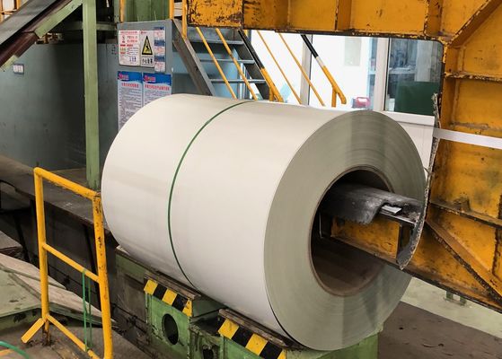 PVDF bobinas de aço galvanizadas pré-pintadas com pintura AkzoNobel Capacidade de bobina de 3-5 toneladas